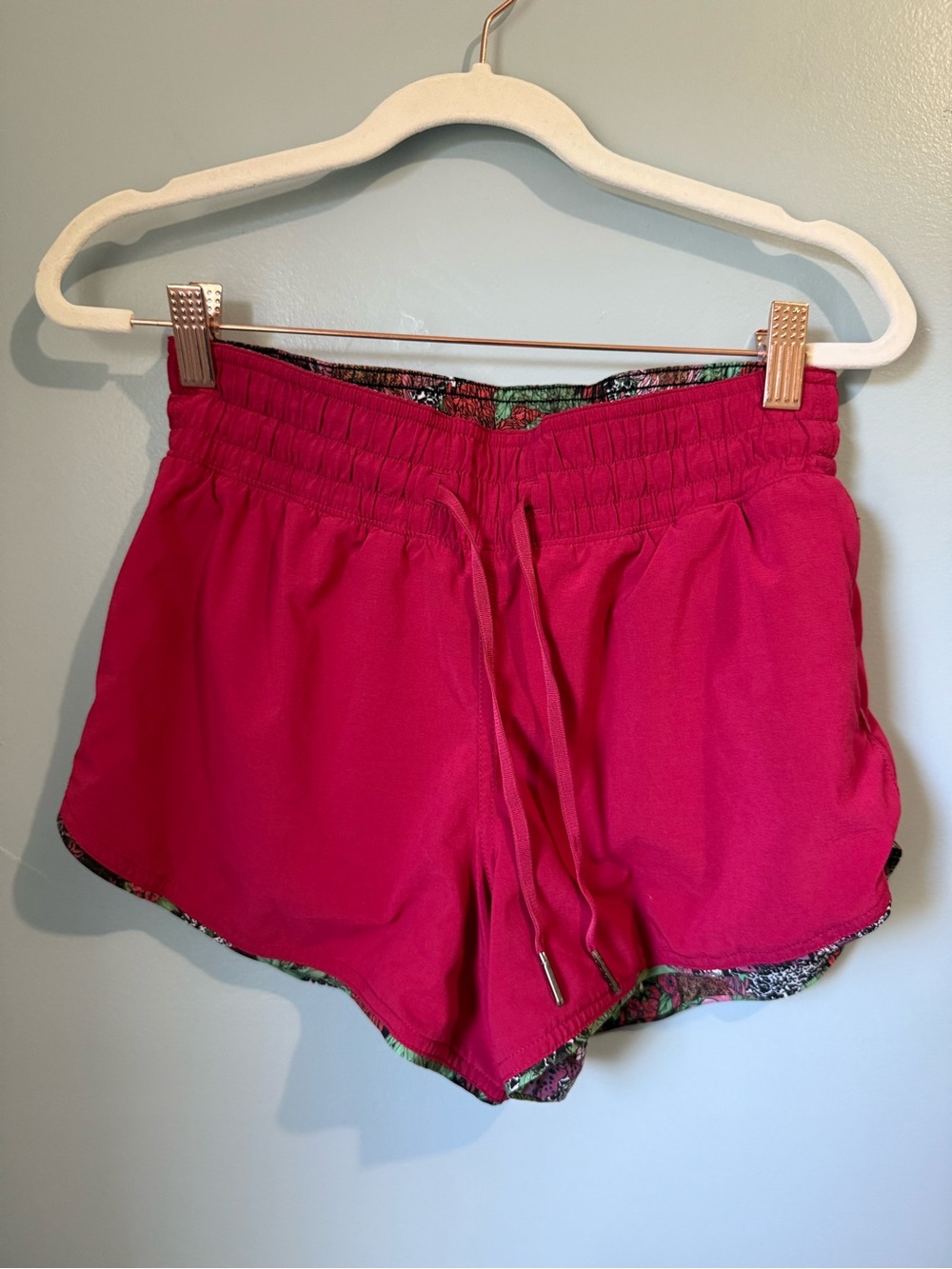 Lululemon Choose A Side Short *3" Size 4